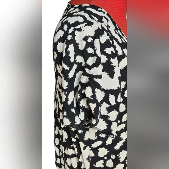 Ann Taylor Loft, Size L, Black and White Wrap Dress - Picture 13 of 16